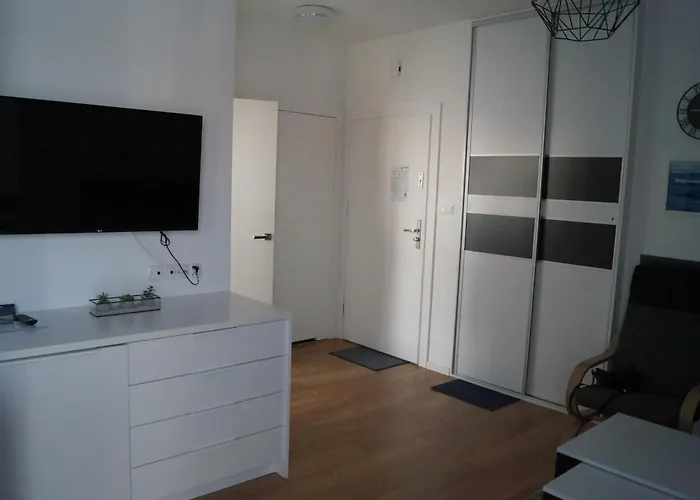 Azure Premium Basen Zewnętrzny Z Leżakami, Jacuzzi *